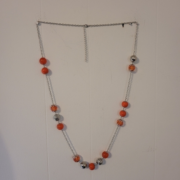 Long Orange Nacklace - Picture 5 of 5